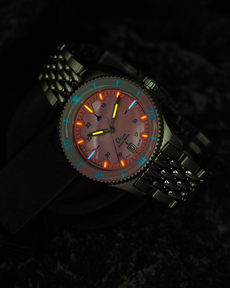Tritium Carousel